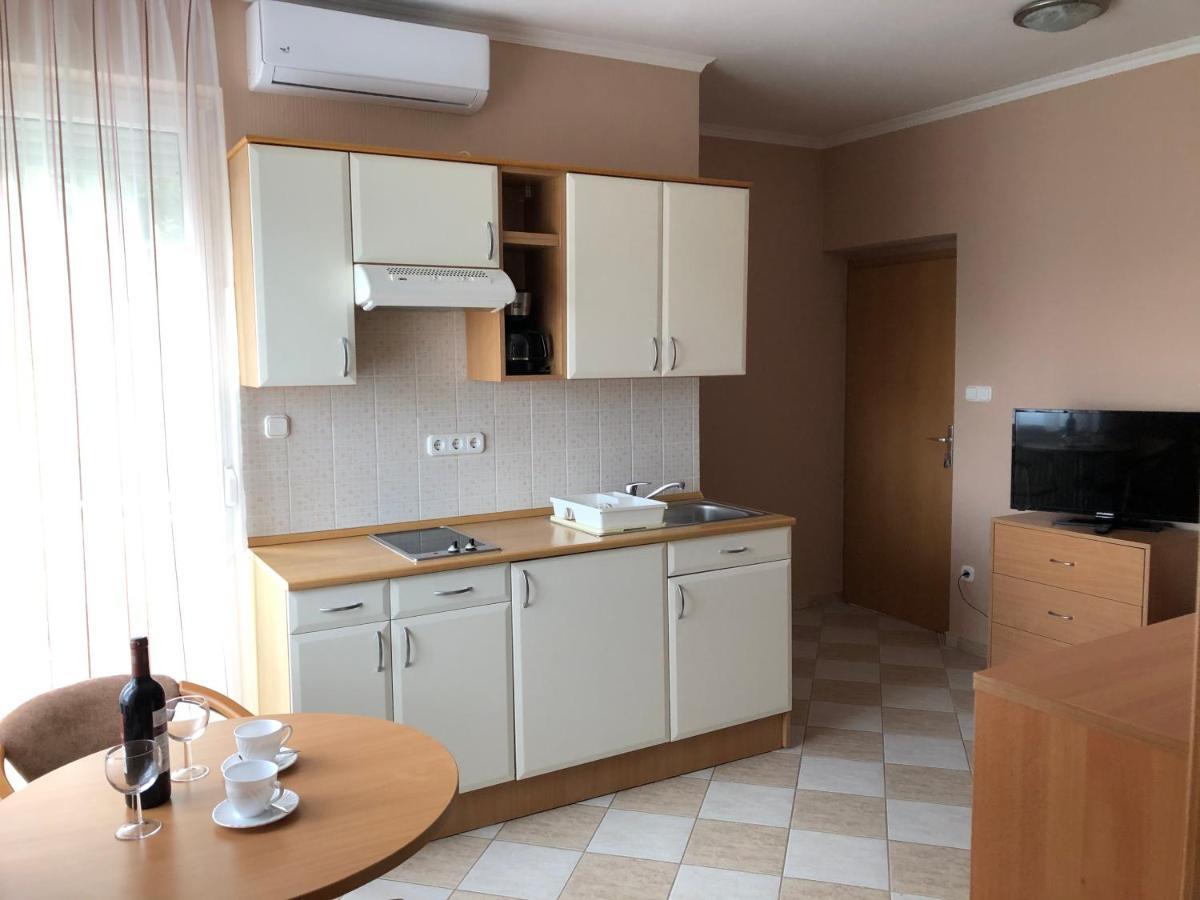 Jozsef Apartments House 잘라카로쉬 외부 사진