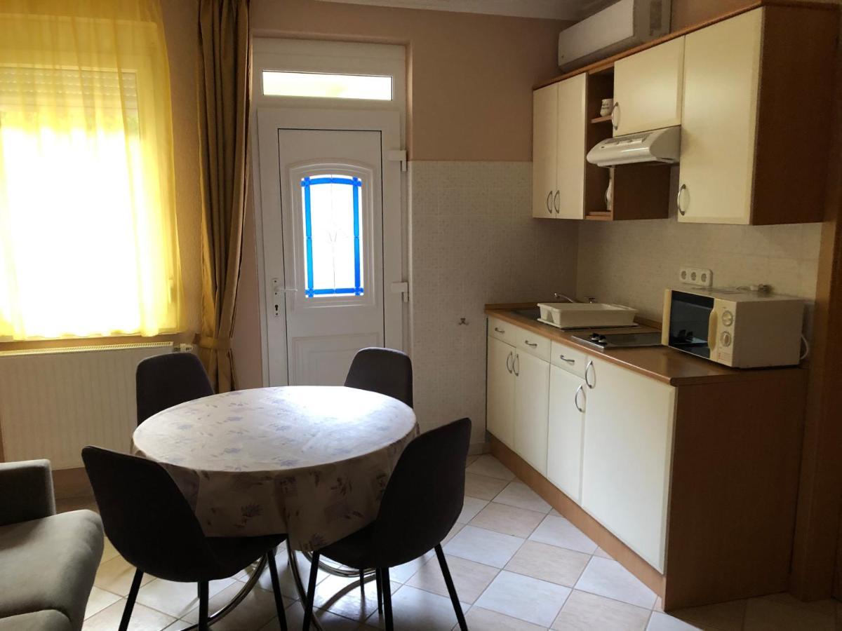 Jozsef Apartments House 잘라카로쉬 외부 사진