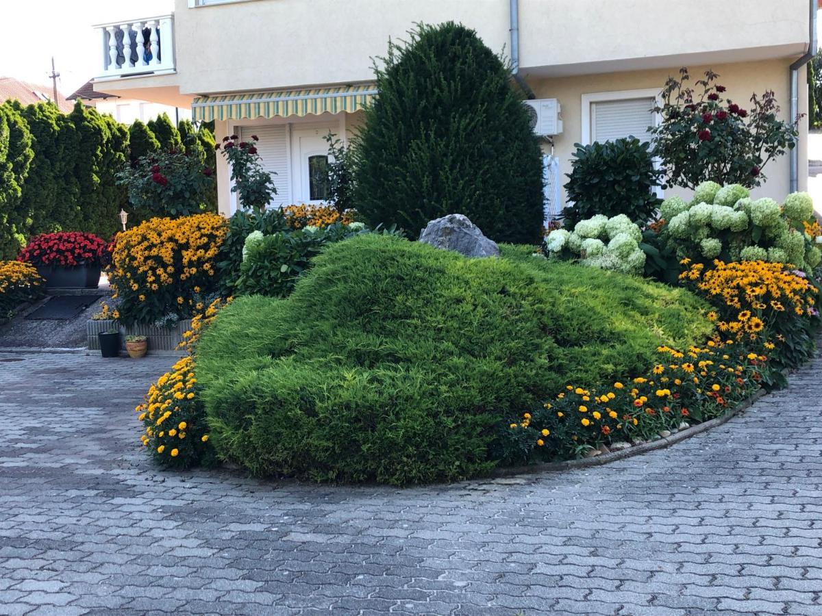 Jozsef Apartments House 잘라카로쉬 외부 사진