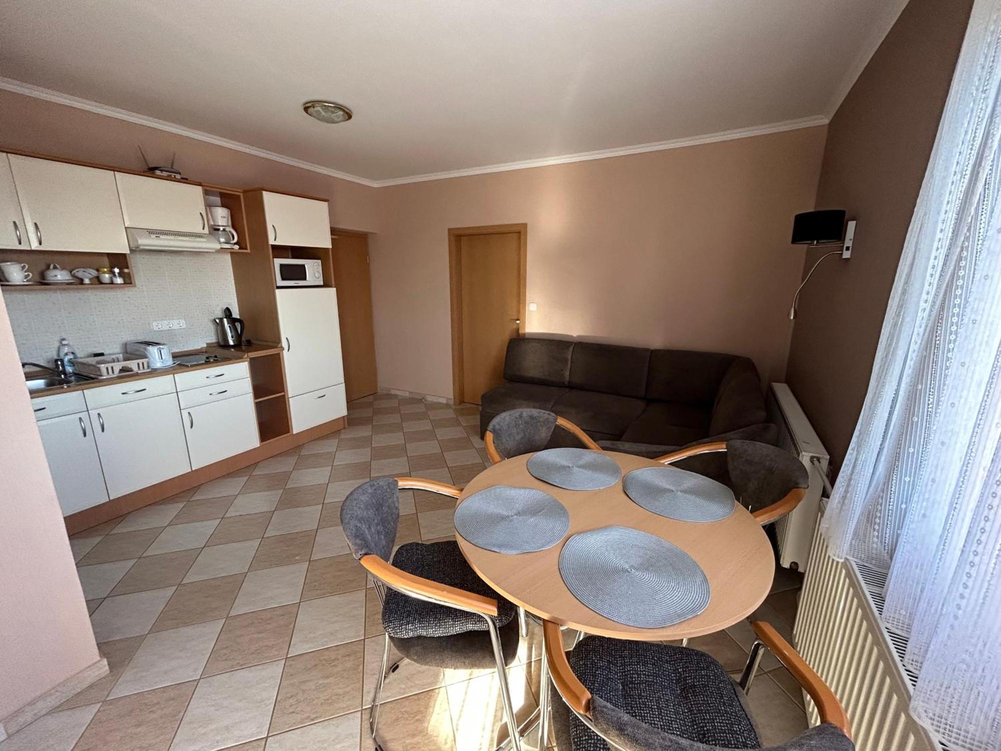 Jozsef Apartments House 잘라카로쉬 외부 사진