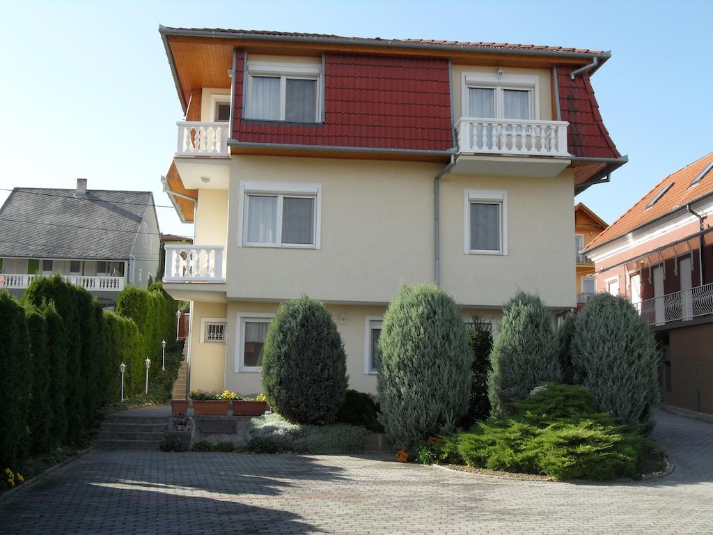 Jozsef Apartments House 잘라카로쉬 외부 사진