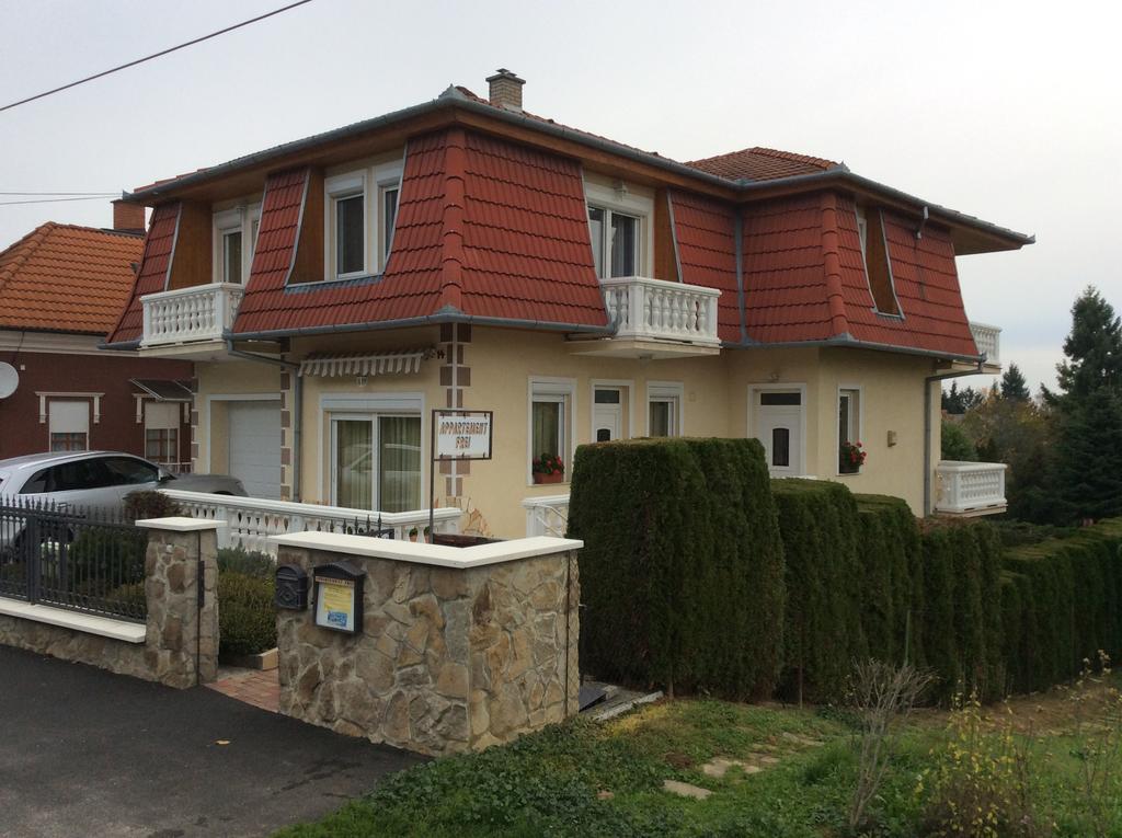 Jozsef Apartments House 잘라카로쉬 외부 사진