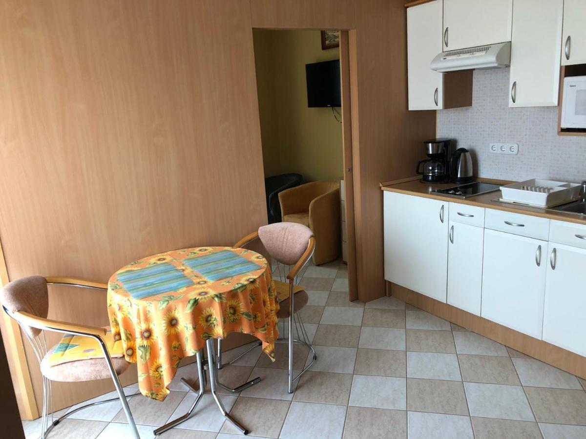 Jozsef Apartments House 잘라카로쉬 외부 사진